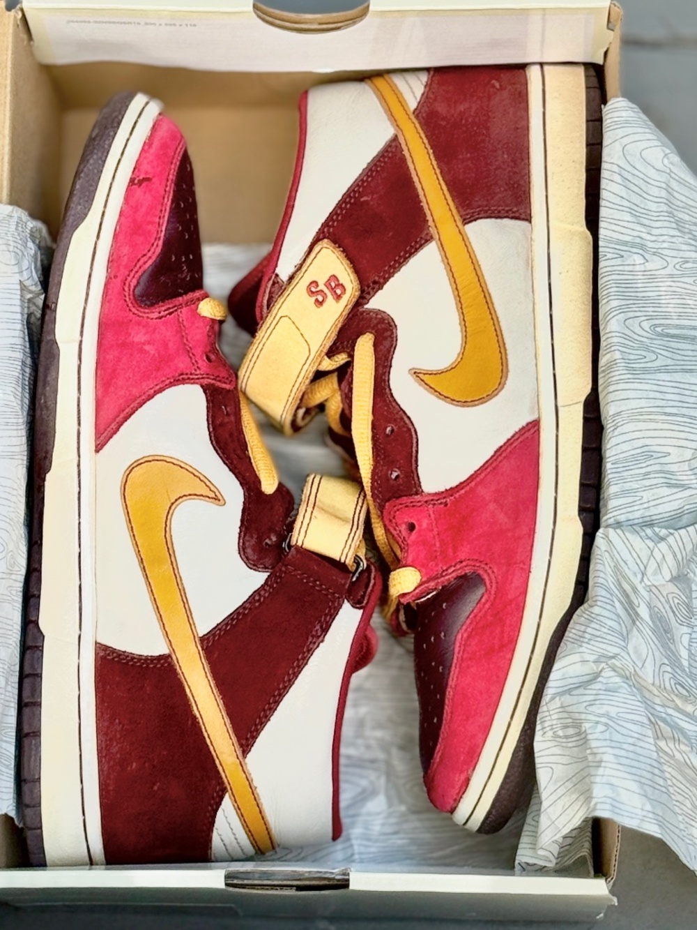 Nike SB Dunk Mid Pro 'Vapour' Burgundy. One of the First SB Mid's released.